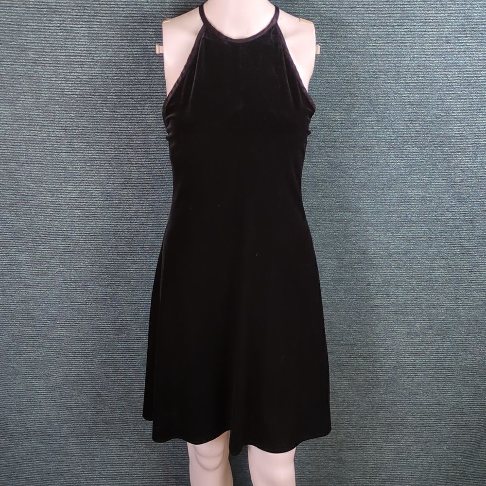 Jessica Howard Black Velvet Dress - Picture 3 of 12